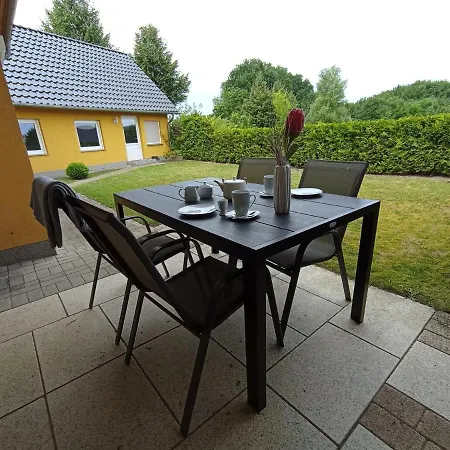 بيت للعطل Familienresidenz Sandrews Göhren-Lebbin